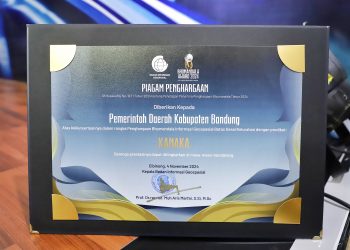 Pemkab Bandung Raih Penghargaan Bhumandala Kanaka
