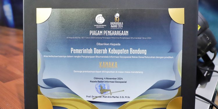 Pemkab Bandung Raih Penghargaan Bhumandala Kanaka