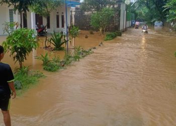 Hujan Lebat, Belasan Rumah di Desa Ciptagumati KBB Kebanjiran