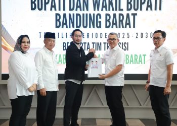 Bupati dan Wabup Bandung Barat terpilih, Jeje Richie Ismail - Asep Ismail. (foto : Ist/ Prokompim KBB)