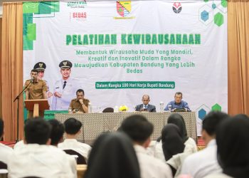 Ali Syakieb Beri Motivasi Peserta Pelatihan Bedas  Entrepreneurship