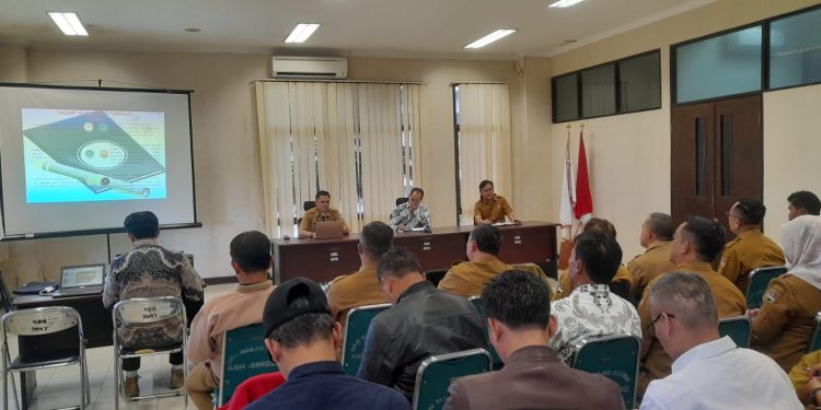 Bakesbangpol KBB Kumpulkan Sekcam dan Sekdes, Ini Alasannya