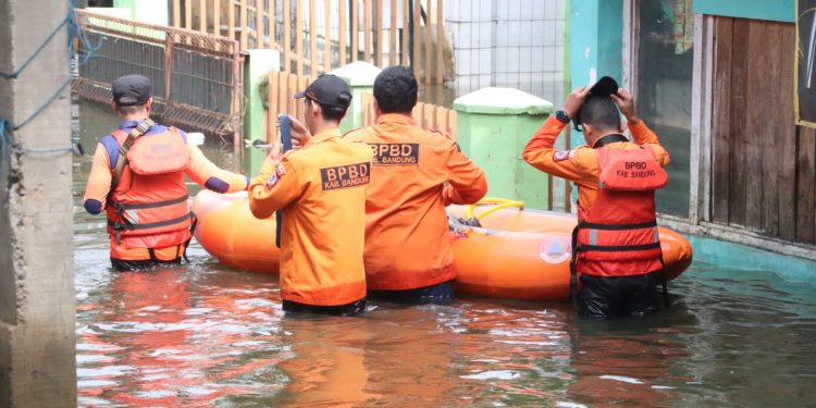 Dampak Cuaca Ekstrem, Pemkab Bandung Minta Warga Waspada Potensi Bencana