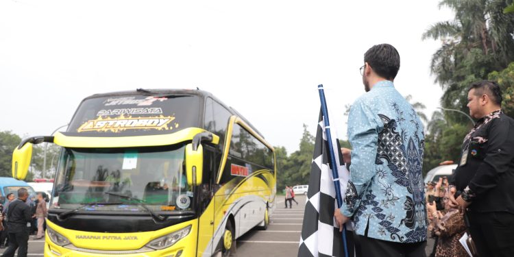 Ratusan Peserta Mudik Gratis Asal KBB Resmi Dilepas, Ini Kata Jeje