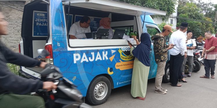 Layanan Jemput Pajak di KBB Tetap Berjalan Meski Ramadan