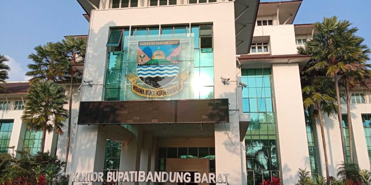 Pemkab Bandung Barat Alokasikan Rp 1,5 M Perbaiki Jalan Ciganda