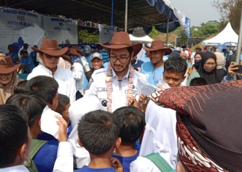Jeje Richie Diserbu Bocil di Kontes Perikanan & Peternakan