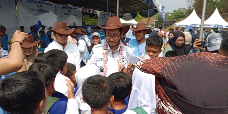 Jeje Richie Diserbu Bocil di Kontes Perikanan & Peternakan