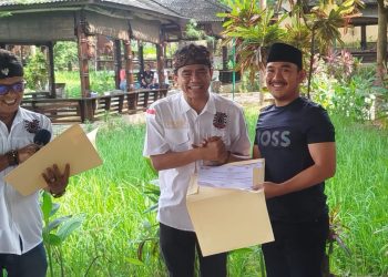 SMSI Bekasi Terima Penghargaan Langsung Dari Bupati Ade