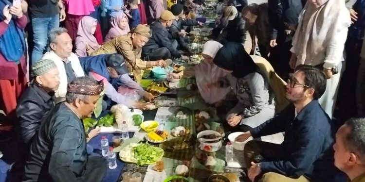 Bupati Bandung Barat Syukuran Sama Warga Pasca Perbaikan Jalan Rampung