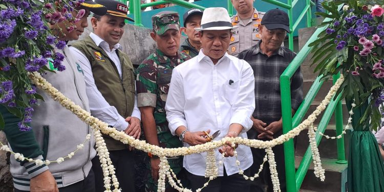 Tekan Banjir, Kang DS Resmikan Jembatan Lamajang