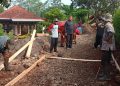 Pemdes Ciptaharja Lanjutkan Perbaikan Jalan Sirnagalih