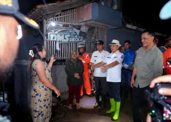 Tinjau Langsung Lokasi Banjir, KDS Ingatkan Cuaca Ekstrim