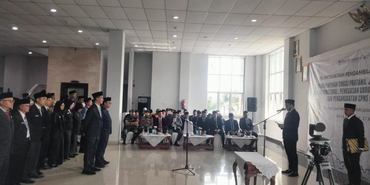 Bupati Jeje Richie Resmi Lantik Puluhan Kepsek dan 2 JPTP